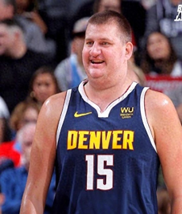Năm cầu thủ NBA này được côn