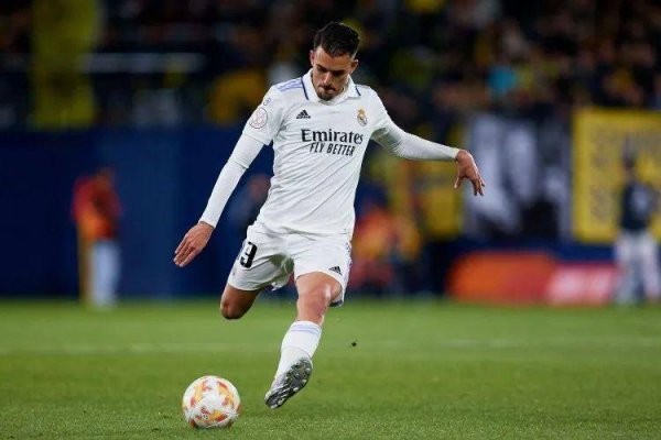 Betis cắt giảm rất nhiều giá