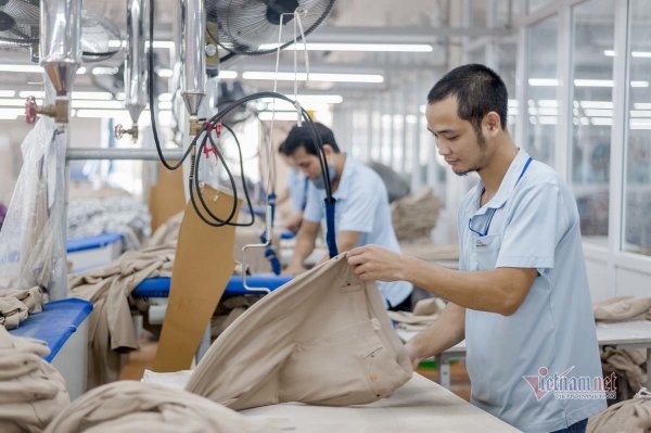 Tăng công nghiệp thời trang Vi