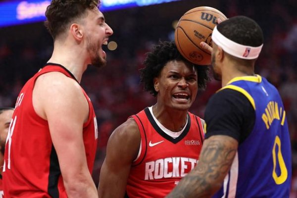 Ở đây đến! Rockets chính thứ