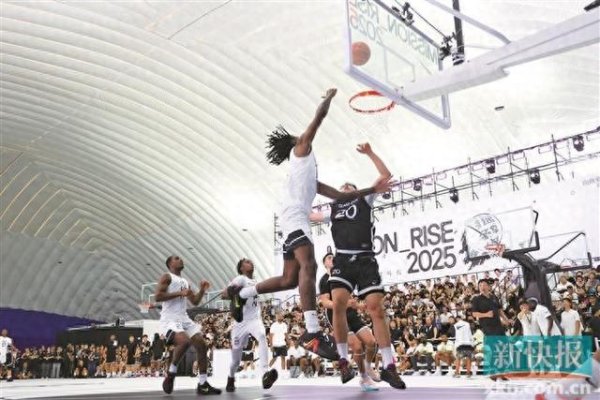 NBA Star Morant s Slam Dunk 